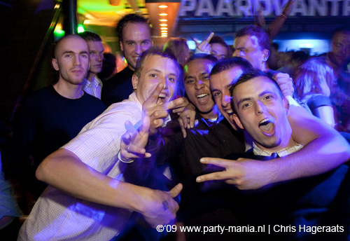 090612_094_flavourz_partymania