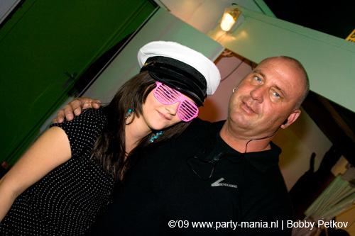 090613_004_ex_porn_star_partymania