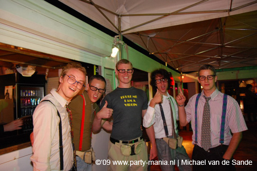 090613_002_ex_porn_star_partymania