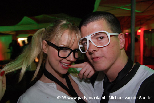 090613_082_ex_porn_star_partymania