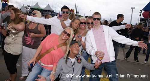 090620_035_los_festival_partymania