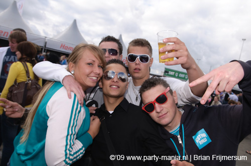 090620_242_los_festival_partymania