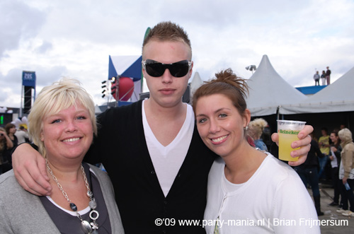 090620_251_los_festival_partymania