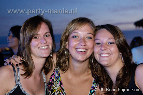 090704_021_naturel_partymania