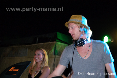 090704_043_naturel_partymania