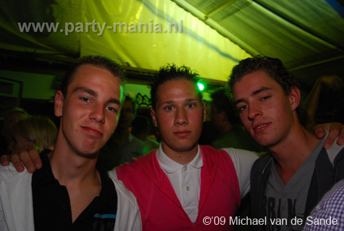090710_090_latin_lovers_partymania