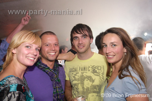 090711_042_whoosah_partymania