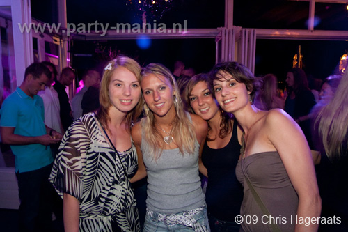 090815_006_franchise_partymania