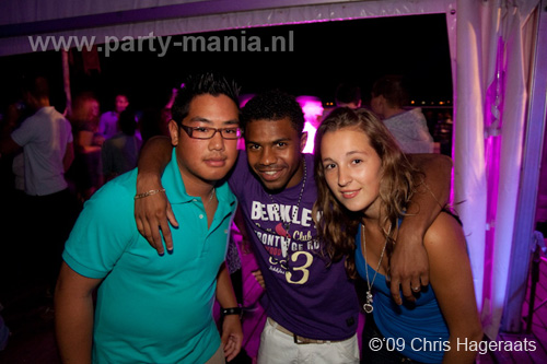 090815_012_franchise_partymania