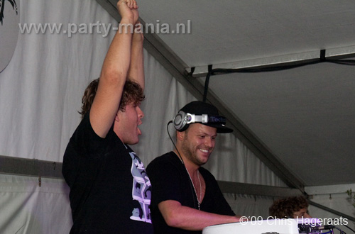 090815_101_franchise_partymania