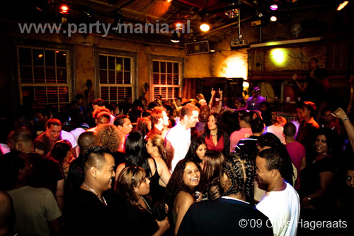 090821_032_havana_partymania