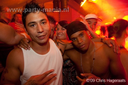 090822_108_bang_partymania