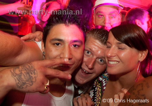 090822_109_bang_partymania