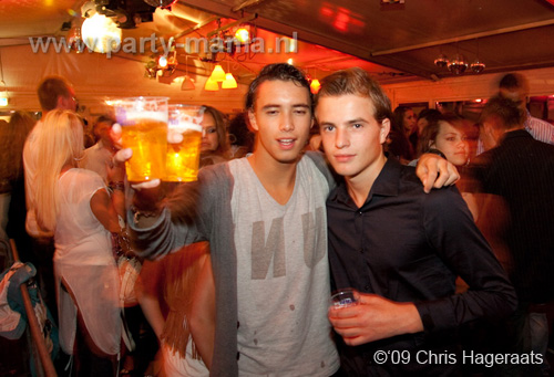 090829_090_punk_partymania