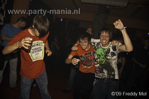 090904_016_musicon_partymania