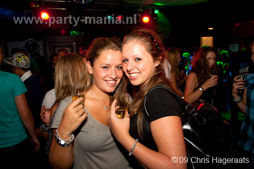 090904_016_onefour_partymania