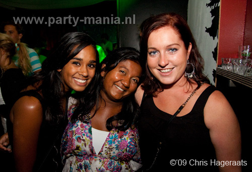 090904_020_onefour_partymania