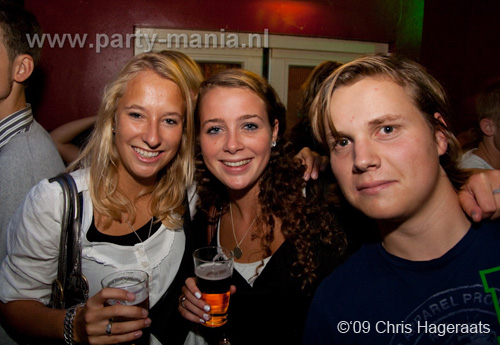 090904_040_onefour_partymania