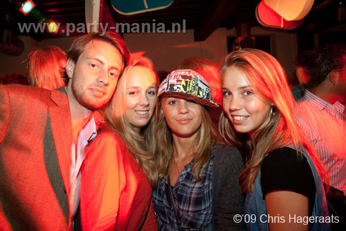 090904_057_onefour_partymania