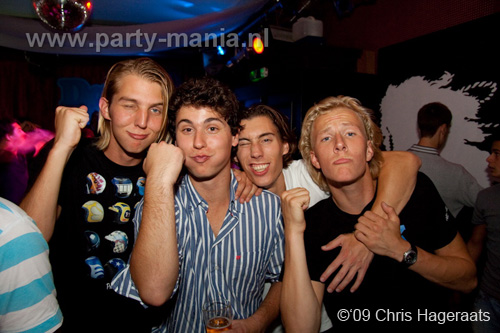 090904_090_onefour_partymania