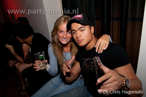 090904_092_onefour_partymania
