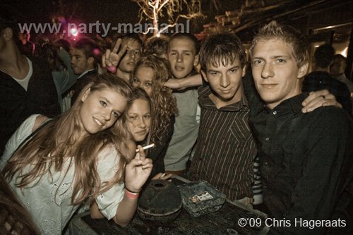 090905_074_whoosah_partymania