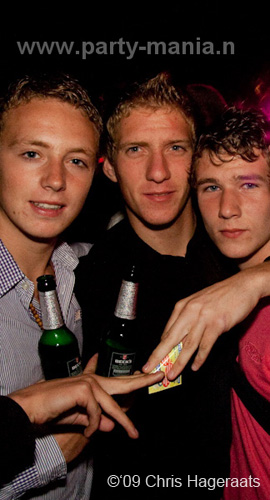 090905_078_whoosah_partymania