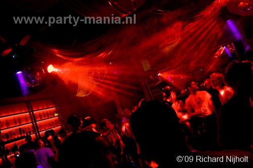 090912_011_le_paris_partymania