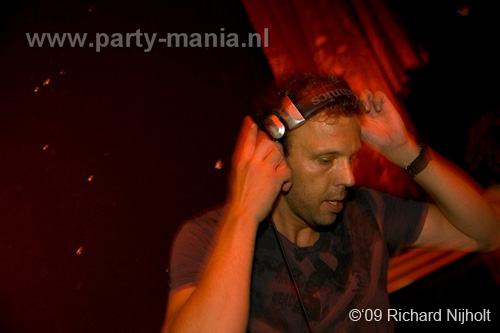 090912_036_le_paris_partymania