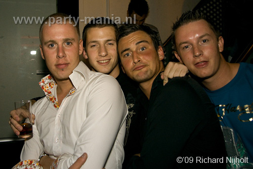 090912_040_le_paris_partymania