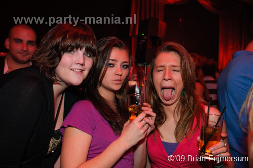 090912_029_le_paris_partymania