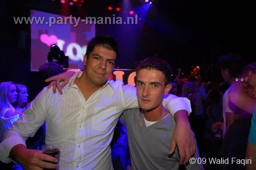 090912_011_los_partymania