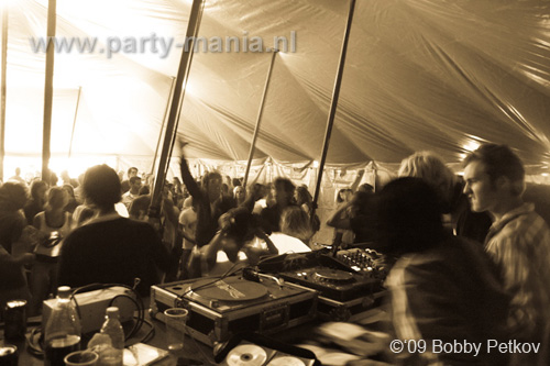 090912_084_the_city_is_yours_partymania