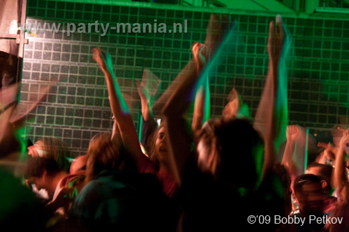 090912_134_the_city_is_yours_partymania