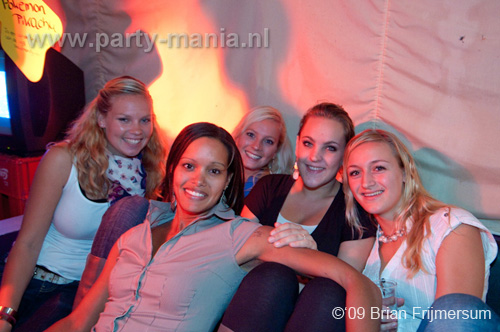 090926_011_90s_only_partymania