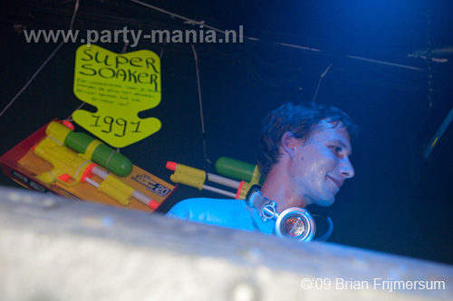 090926_030_90s_only_partymania