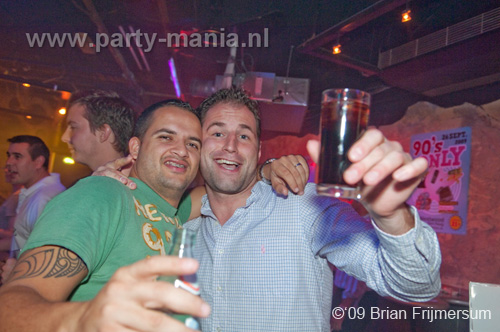090926_048_90s_only_partymania