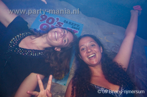 090926_054_90s_only_partymania