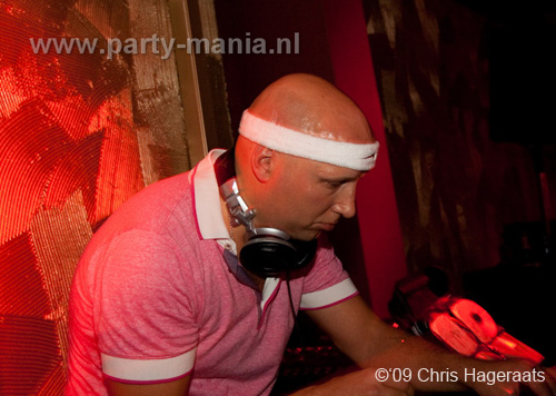 091002_065_seven_cliche_partymania