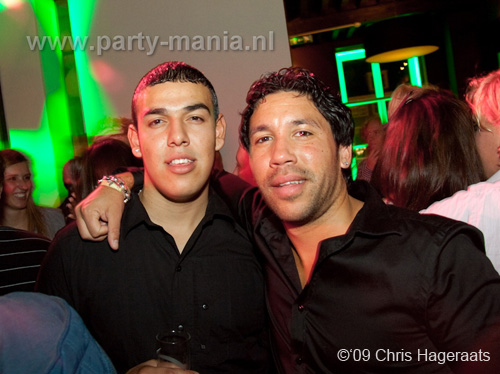 091002_096_seven_cliche_partymania