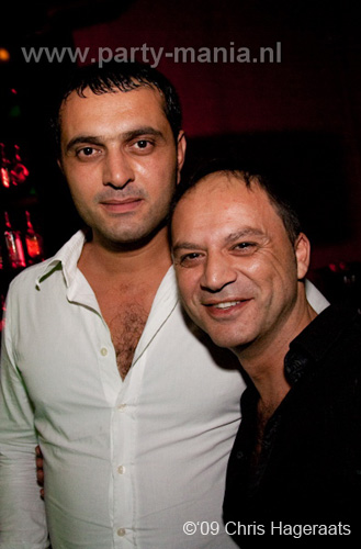 091002_106_seven_cliche_partymania
