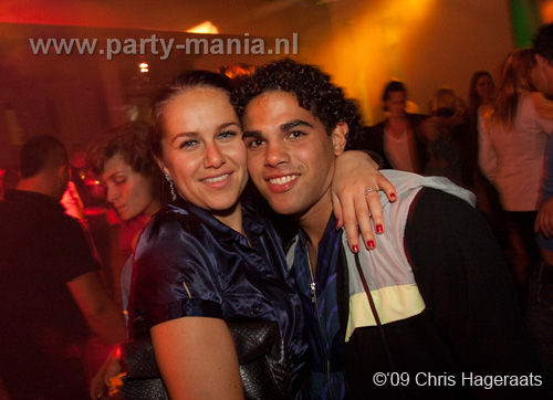 091002_108_seven_cliche_partymania