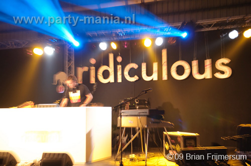 091009_058_ridiculous_partymania