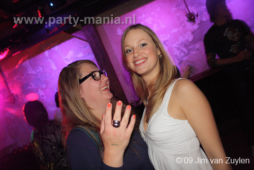 091016_010_hier_en_toen_partymania