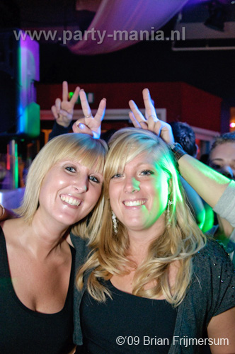 091017_073_80s_90s_partymania