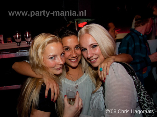 091019_042_tjek_de_tek_partymania