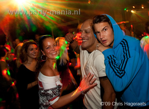 091019_091_tjek_de_tek_partymania