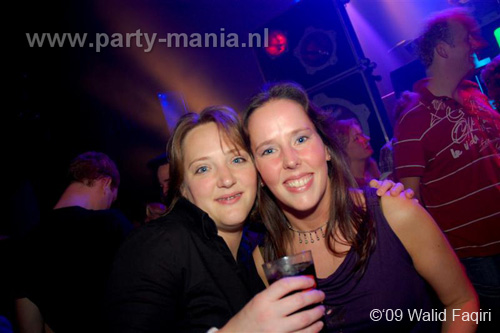 091023_038_90s_now_partymania