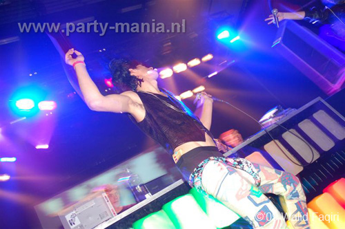 091023_050_90s_now_partymania