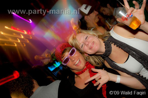 091023_066_90s_now_partymania